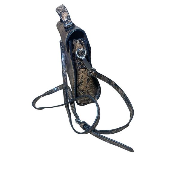 Urban Outfitters Snakeskin Crossbody - Picture 4 of 7